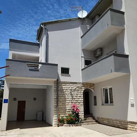 Apartment Petra